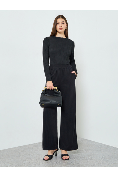 Styli Women Black Wide Leg Trousers