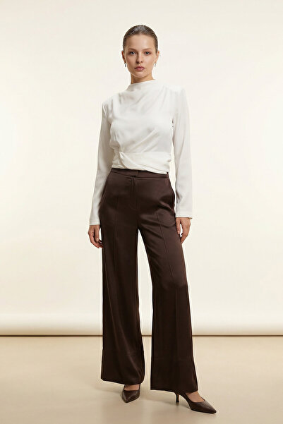 Setre Comfortable Cut Wide Leg Pants with Chocolate Color Detailing