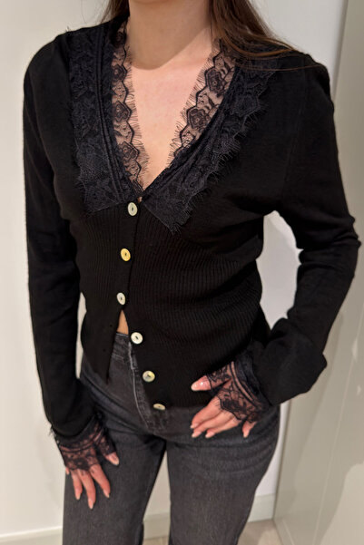 MAGARDE Lace Detailed Cardigan - Black