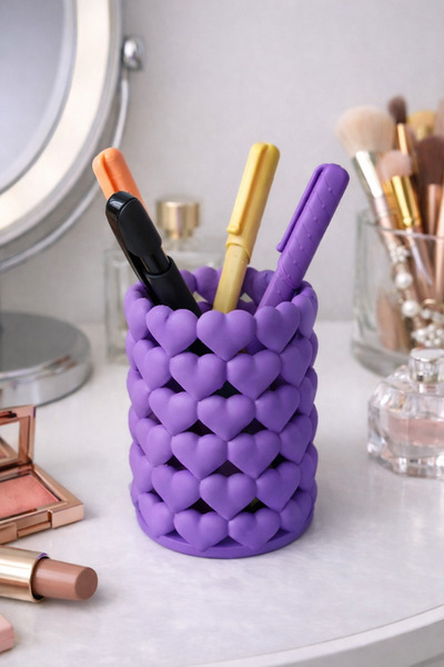 Vescarri Heart Design Pen Holder – Decorative Desktop Organizer - Brush Holder