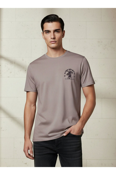 FAV Men Regular Fit Crew Neck Short Sleeve Printed T-shirt