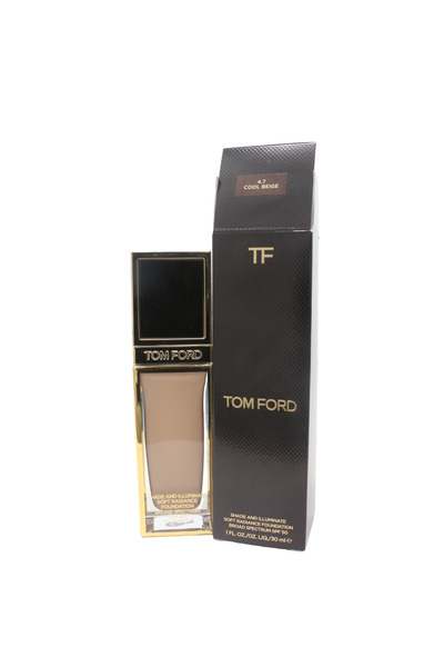 Tom Ford Tom Ford, Shade&Illuminate, течен фон дьо тен, 9.5, топъл бадем, 30 мл