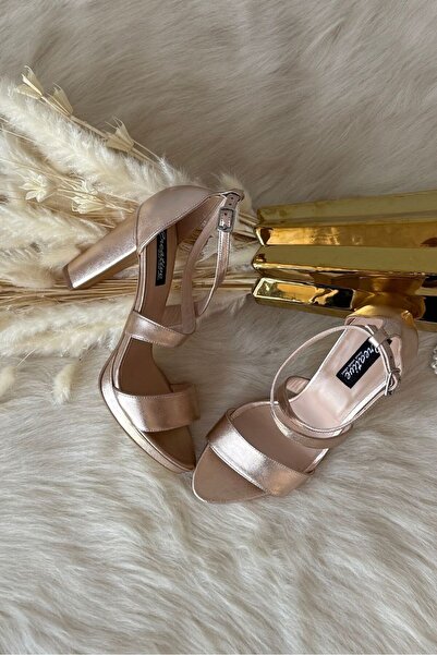 Afrodita Boutique Sanda Evoque