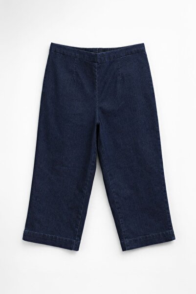 Bluewhite Women's Dark Blue Lycra Jean Capri Pants