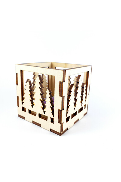 Amco Christmas candle holder with tree pattern, dimensions 6x6x6 cm