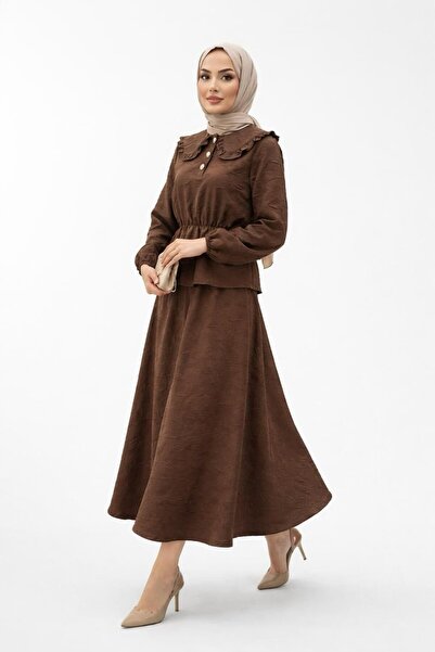 TrendParis طقم تصميم ياقة كبيرة من قماش الجاكار