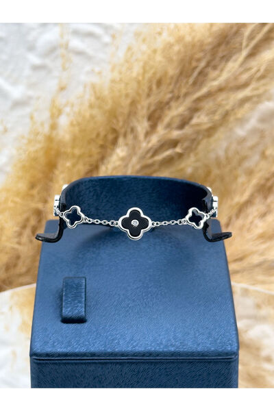 Livora Jewelry 925 Ayar Gümüş Onix Taşlı Spor Yonca Kadın Bileklik – Modern v...