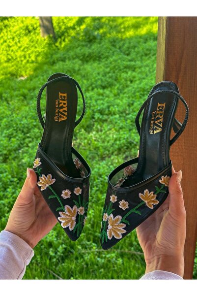 ERVANIN BUTİĞİ Siyah (Livia) Çiçek Nakış Detay Topuklu Kadın Stiletto