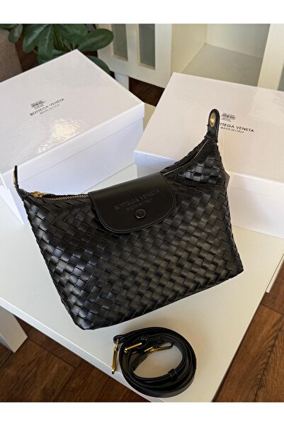 GGGG Bags with their accessories