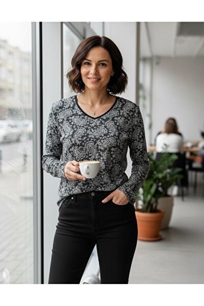 THEBEK Yumoş Velvet Suede Patterned Blouse Black Ground Pattern / Black and W...