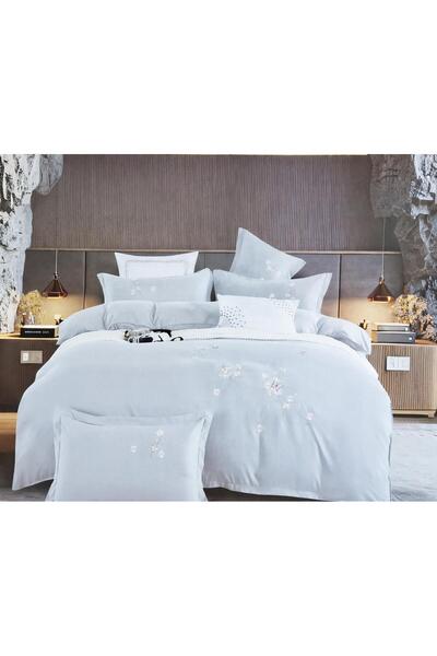 OEM Luxury Double Bed Linen with Elegant Embroidery, 4-Piece Set