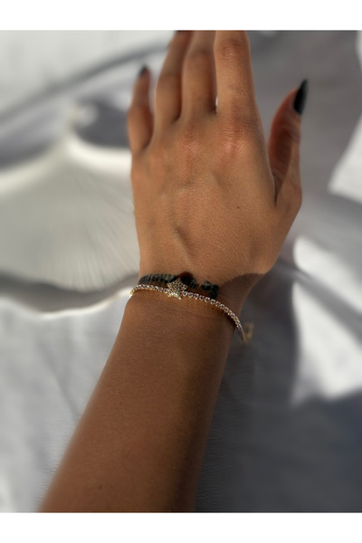 lesuvera سوار ذهبي اللون مرصع بحجر الزركون على شكل نجمة