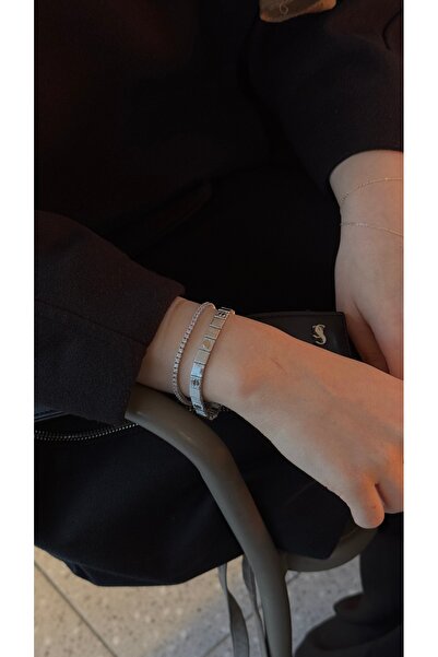 ZEYCE Silver Equivalent C Model Clip Bracelet