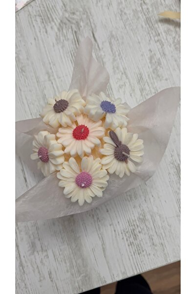 BY CLEO Mini bouquet of daisies