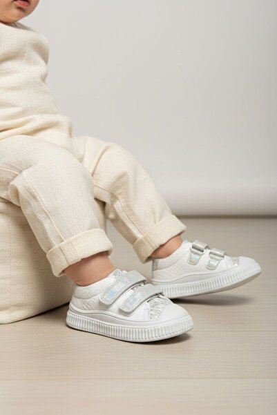 Görkem bebe ayakkabı ve tekstil Pantofi ortopedici argintii pentru fete, de z...