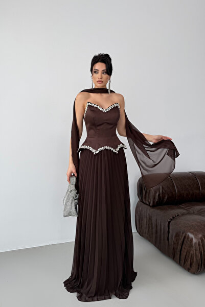 Serica Moda Kahverengi Kalp Yaka Taş İşlemeli Şal Detaylı Eteği Pileli Abiye ...