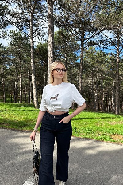 lizge giyim Cycling Collar Embroidery Detail Tshirt