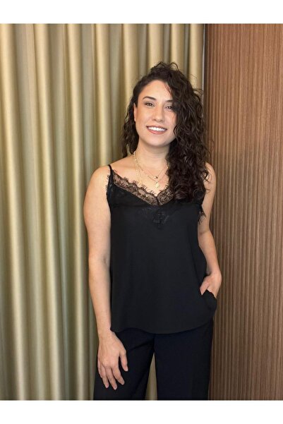 MU&ME BOUTİQUE Bluz with Lace and Gepure Detail