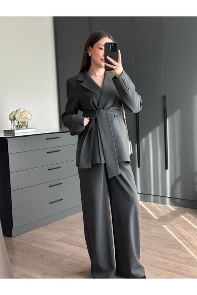 Tugen Co بدلة بليزر مع حزام