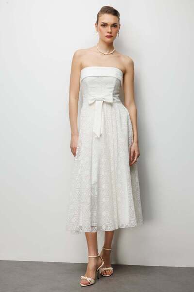 Ekol Kurdele Detaylı Straplez Elbise