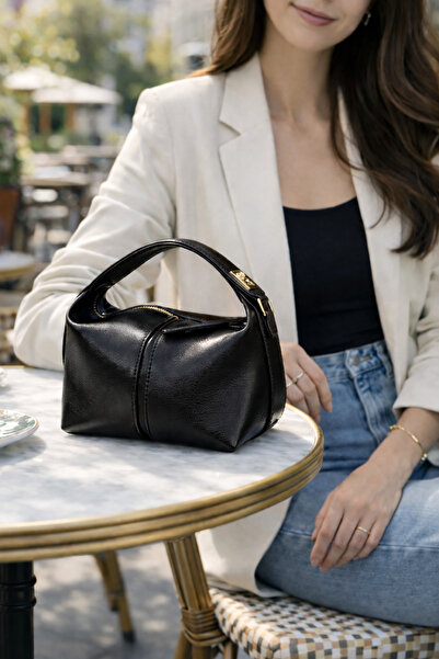 Women's Black Hand and Shoulder Bag – Stylish Casual Bag with Adjustable Shoulder Strap, Zipper Lock Detail