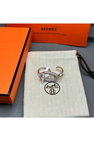 Generic Designer ring with accessories