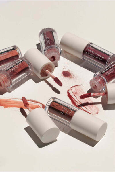 Cle بودرة شفاه ذائبة، أحمر خدود نيود