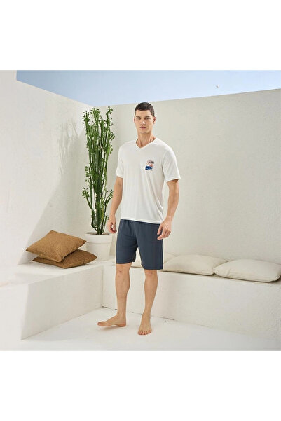 KLY طقم شورت رجالي بياقة دائرية موديل 2009 - أخضر مائي