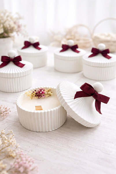 Defne iki adet beyaz kapaklı üstü kurdela süslemeli içersi kuru çiçek taneli ...