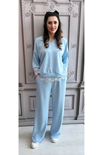 styleFlex Women's tracksuit made of elastic viscose, with applied lace