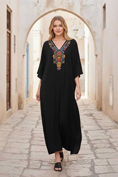 MODANI SEÇ Siyah V Yaka Göğsü Otantik Nakışlı Cepli Oversize Uzun Elbise