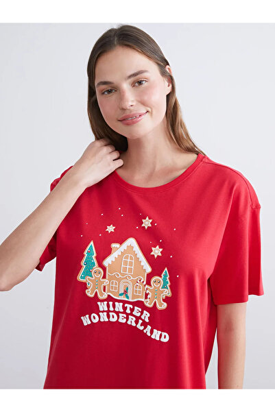 LC Waikiki LCW DREAM Kırmızı Bisiklet Yaka Yılbaşı Temalı Kadın Gecelik