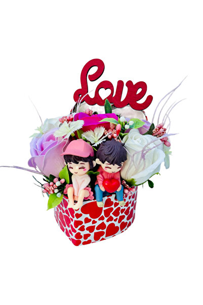 Eventissimi Aranjament floral cu 5 trandafiri si figurine si mesaj "Love" in ...