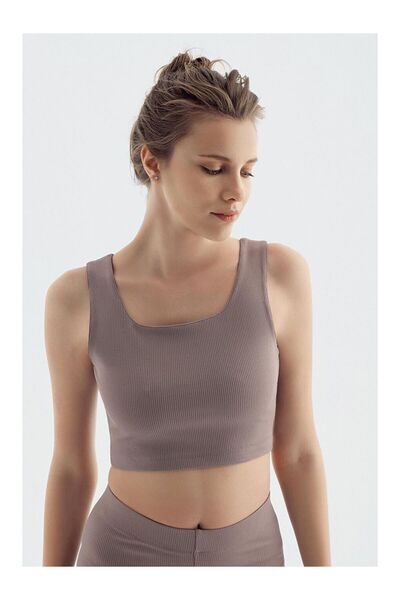 LC Waikiki ستايل شايلدرز - توب قصير بحزام سميك ورباطات رياضية C02 من UZG STORE