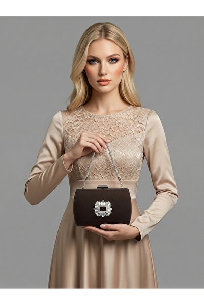 Biçanta Maro Z.A.R.A. Geantă de seară pentru femei cu lanț brodat cu piatră d...