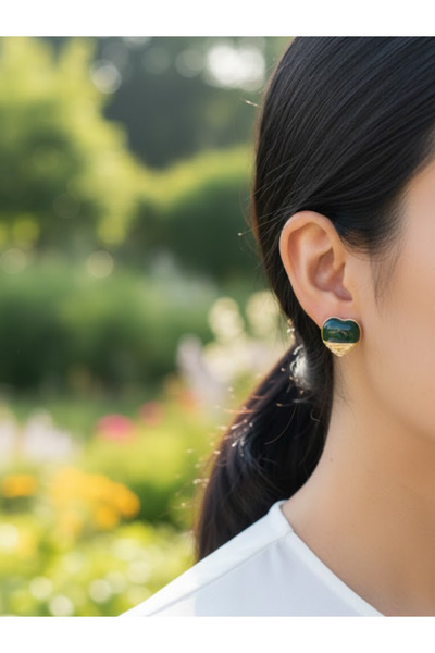 Leerybee Two-Color Heart-Shaped Minimal Earrings Casual Stylish Women's Earrings