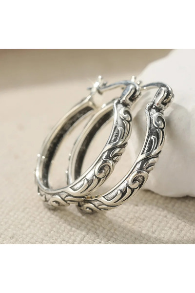 Choice T987 Vintage Scroll Pattern Relief Silvery Plated Hoop Earrings for Wo...