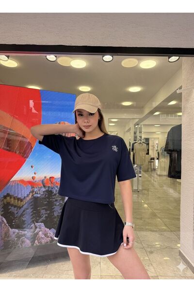 moda paketi Women's Modal Cherry Appliqué Oversize Crop T-Shirt