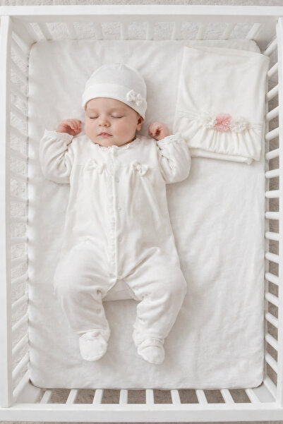 Mert Baby Mathilda Çiçek Detaylı Fiyonklu 3'lü Organik Hastane Çıkış Seti %10...