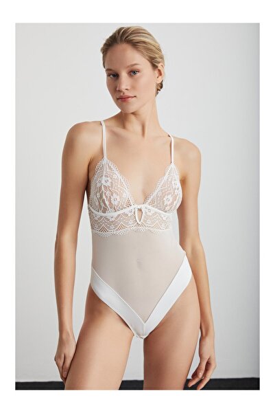 Kom بدلة العروس