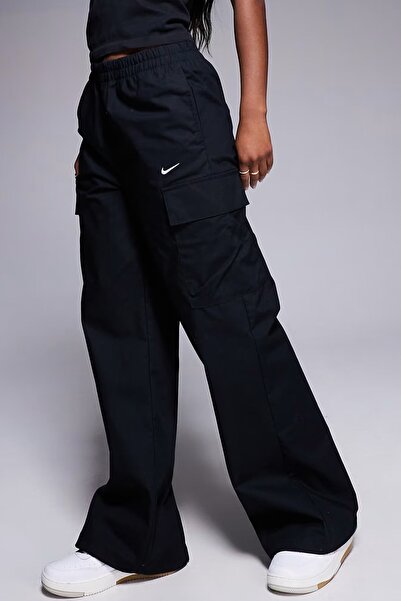 Nike Sportswear Essential Wovens Cargo Pant Kadın Kargo Cepli Dokuma Eşofman Altı Siyah