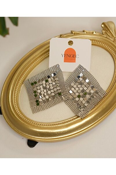 YENGEÇ Sallantılı Kare Model Silver Küpe