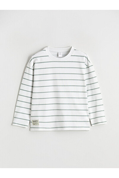 LC Waikiki تي شيرت للأولاد من مجموعة إلسيفا بخطوط خضراء