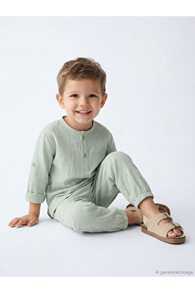 LC Waikiki Rmz Gi̇yi̇m Farkiyla Baby Boy T-Shirt and Pants Set