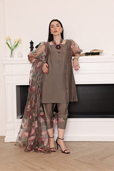 MEEMSEEN INDEPENDENT طقم بدلة فاخر من الأورجانزا بلون الموكا الكلاسيكي