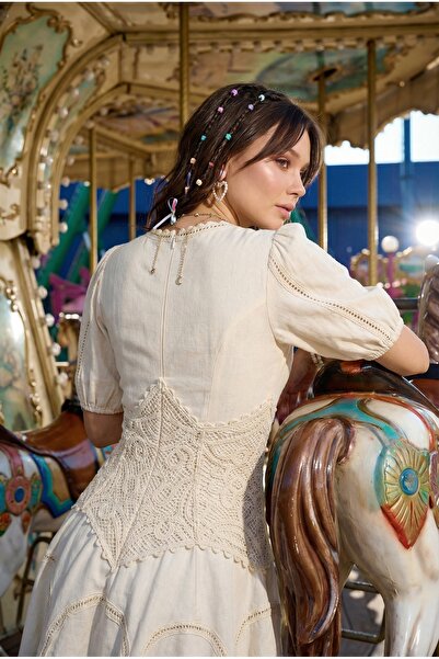 FASHION COCKTAIL Μπαρόκ στυλ, φόρεμα από λινό με δαντέλα στη μέση, κορσέ, δεμ...