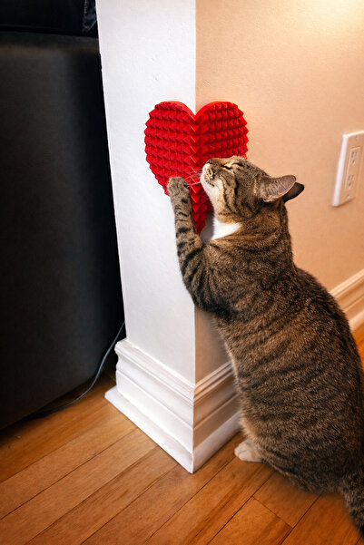 DU&ER ❤️   Cat Corner Scratching Toy – Valentine's Themed