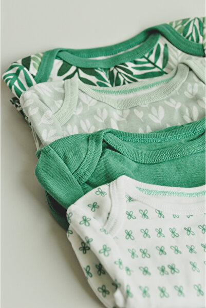 Cloud Island ملابس أطفال من ليتل فورست - عبوة من 4 قطع (أكمام قصيرة)