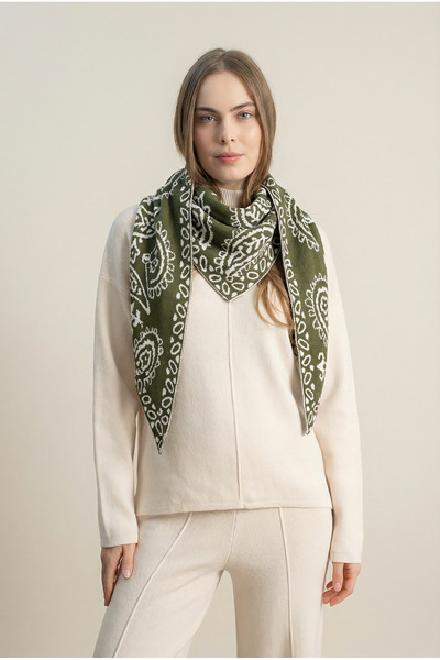 Shophia Women's Triangle Patterned Reversible Knit Shawl