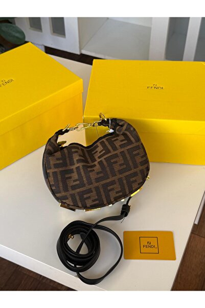 GGGG Bags with their accessories